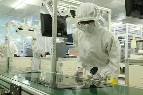 習近平考察重慶京東方：讓創(chuàng)新成為企業(yè)“活的靈魂”