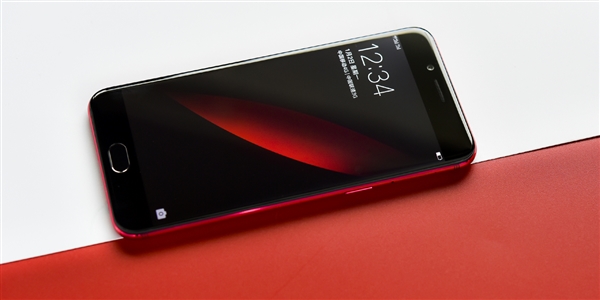 最新調(diào)查：OPPO R9s成為中國線下最賣座手機