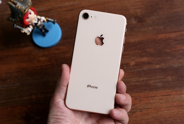 安兔兔10月手機(jī)性能榜TOP10：iPhone 8P第一 最強(qiáng)安卓手機(jī)是它