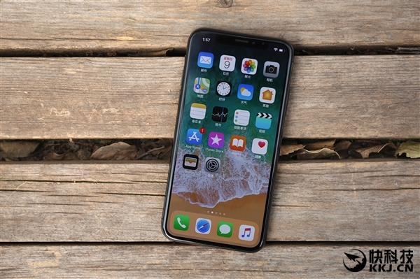 iPhone X制造成本2450元：價值兩部iPhone SE