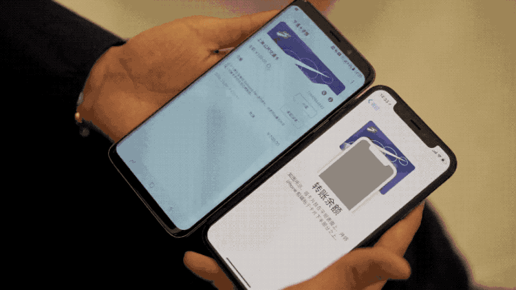 抱著四部手機坐了12次地鐵公交：刷iPhone才是最好的體驗