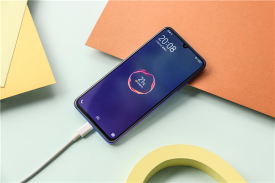 vivo Y9s美圖鑒賞：獨特的外觀設(shè)計將再次引領(lǐng)行業(yè)潮流走向